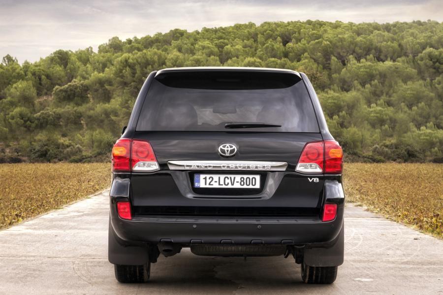  Toyota Land Cruiser 200 2012 года  (фото 6 из 48)